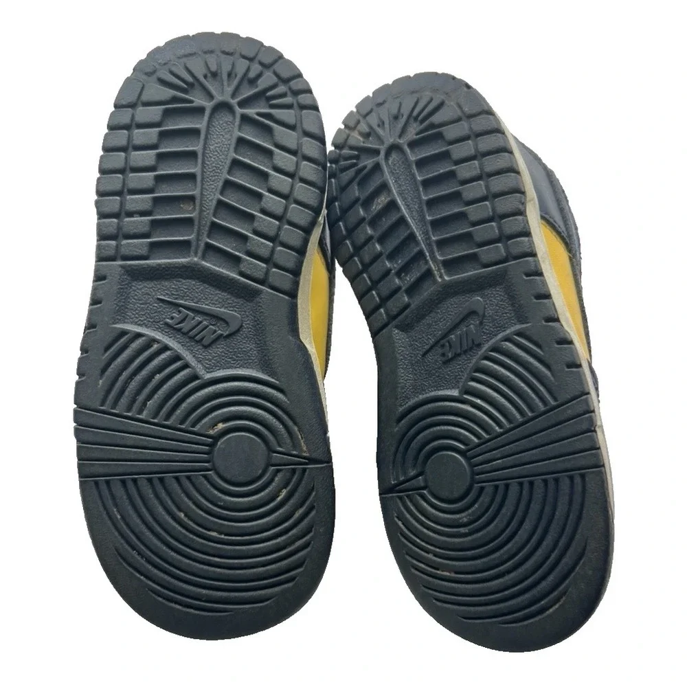 Nike Swoosh Sneakers 8C Age 3-4 Shoe Athletic Footwear Baby Clothing Accessory